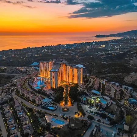 Luxury 2-bedroom Sea View In Gold *