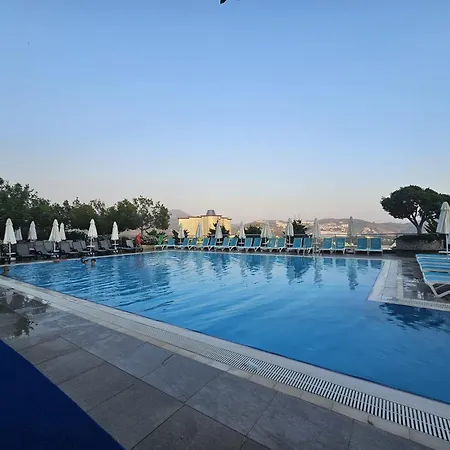 Luxury 2-bedroom Sea View In Gold Lejlighed