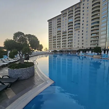 Appartamento 2-bedroom Sea View In Gold