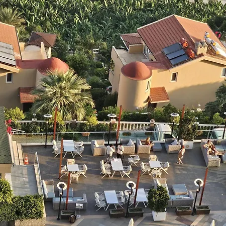Apartment Luxury 2-bedroom Sea View In Gold