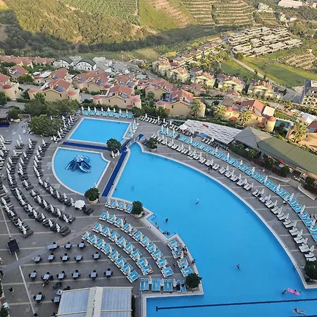 Luxury 2-bedroom Sea View In Gold Alanya