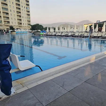 Luxury 2-bedroom Sea View In Gold *